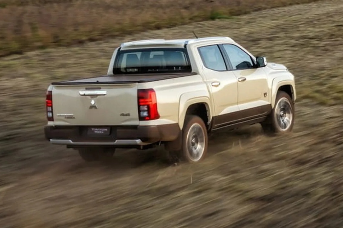 Mitsubishi TRITON TERRA