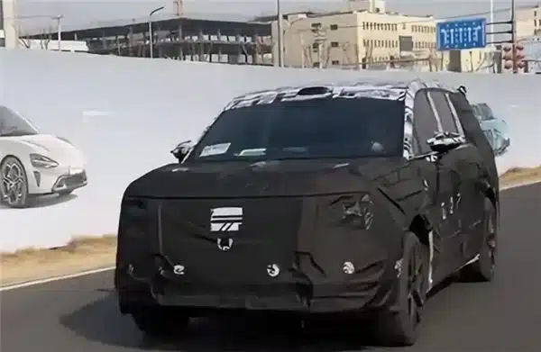 Spy shot Xiaomi Kunlun