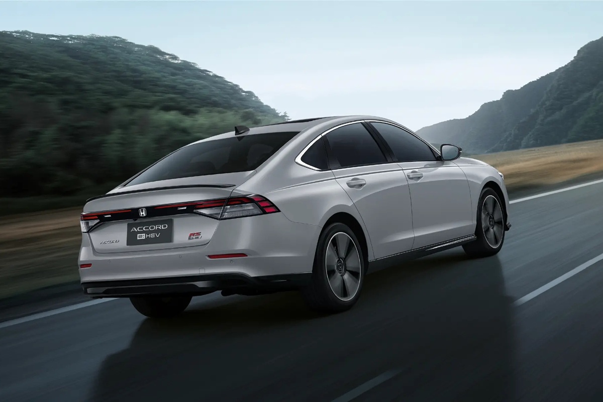 Honda Accord e:HEV 2026