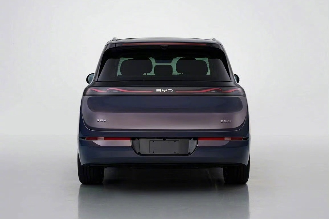 BYD SEALION 08
