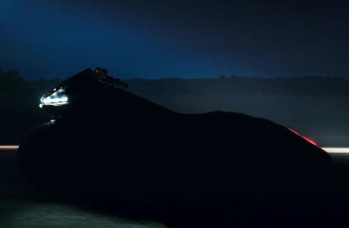 bmw-k1600-b-new-bagger-teaser-may-2026