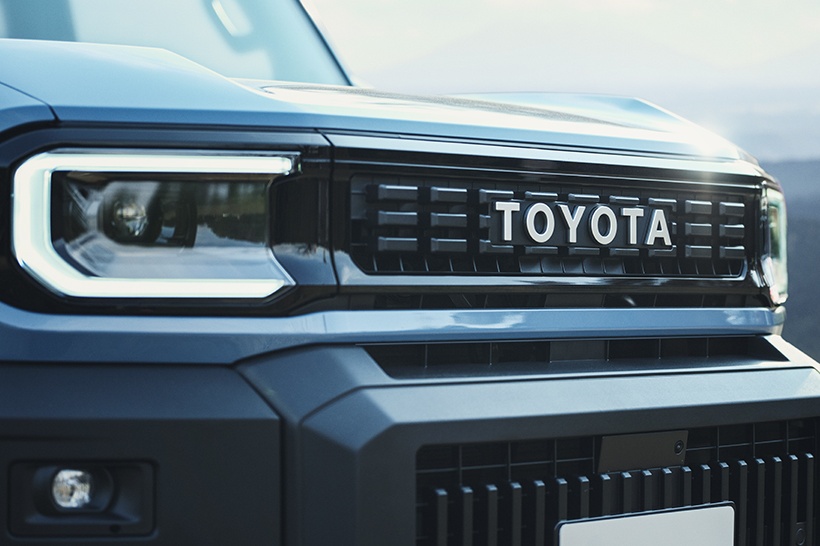 Toyota LAND CRUISER FJ