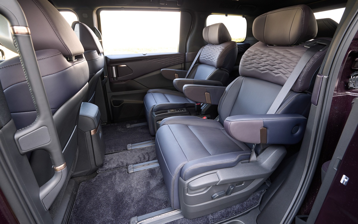 Nissan ELGRAND 2026