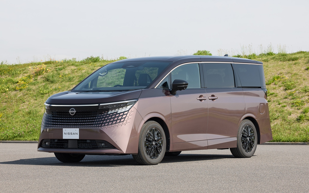 Nissan ELGRAND 2026