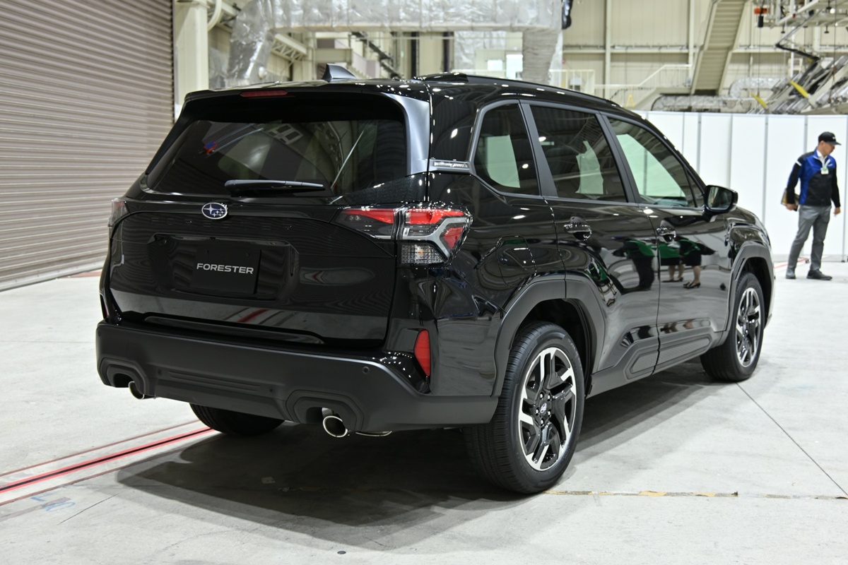 SUBARU FORESTER 2026