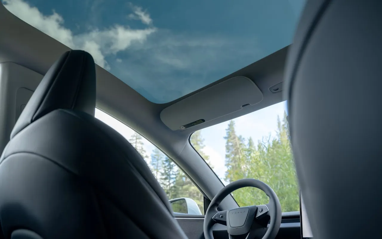 ภายในรถ Tesla