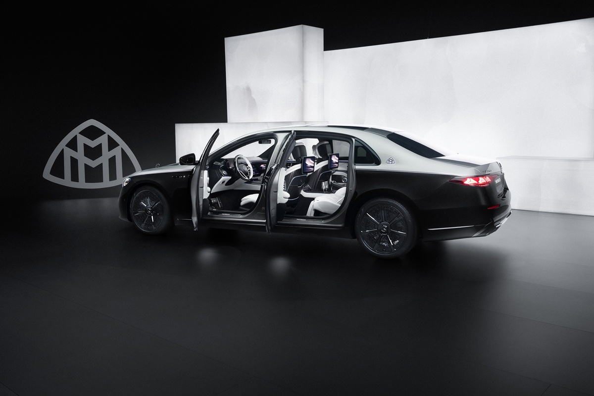 Mercedes-Maybach S 580 e Night Series