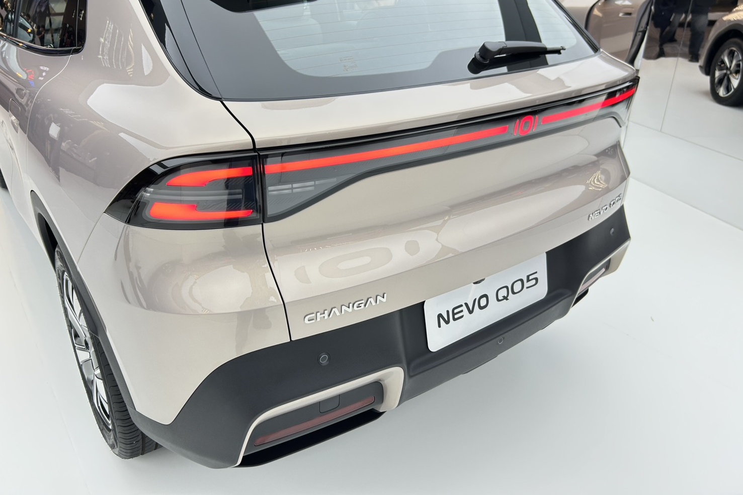 NEVO Q05