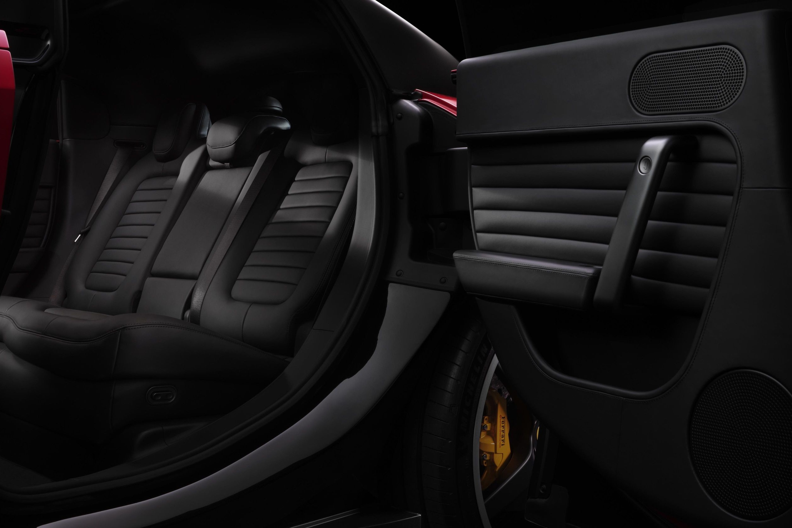 FERRARI LUCE