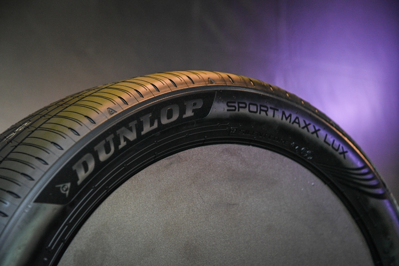DUNLOP SPORT MAXX LUX