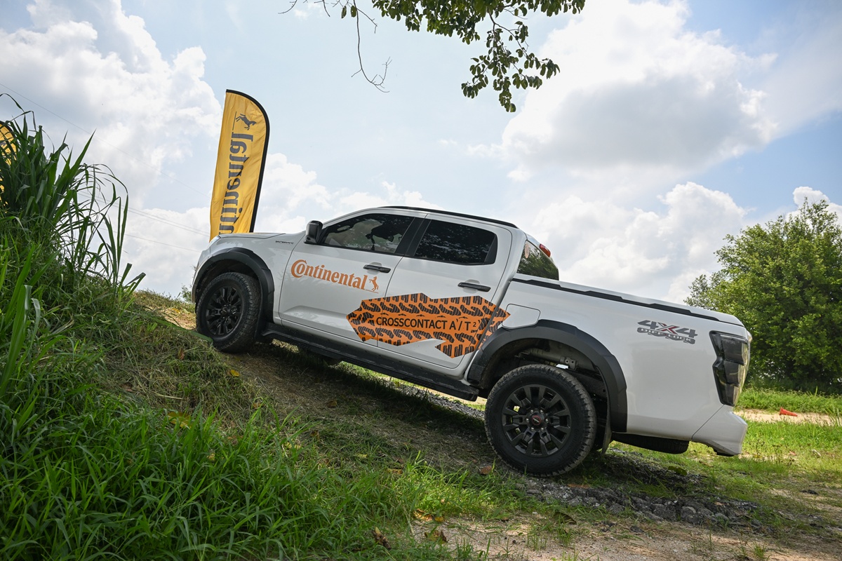 Continental CrossContact A/T²