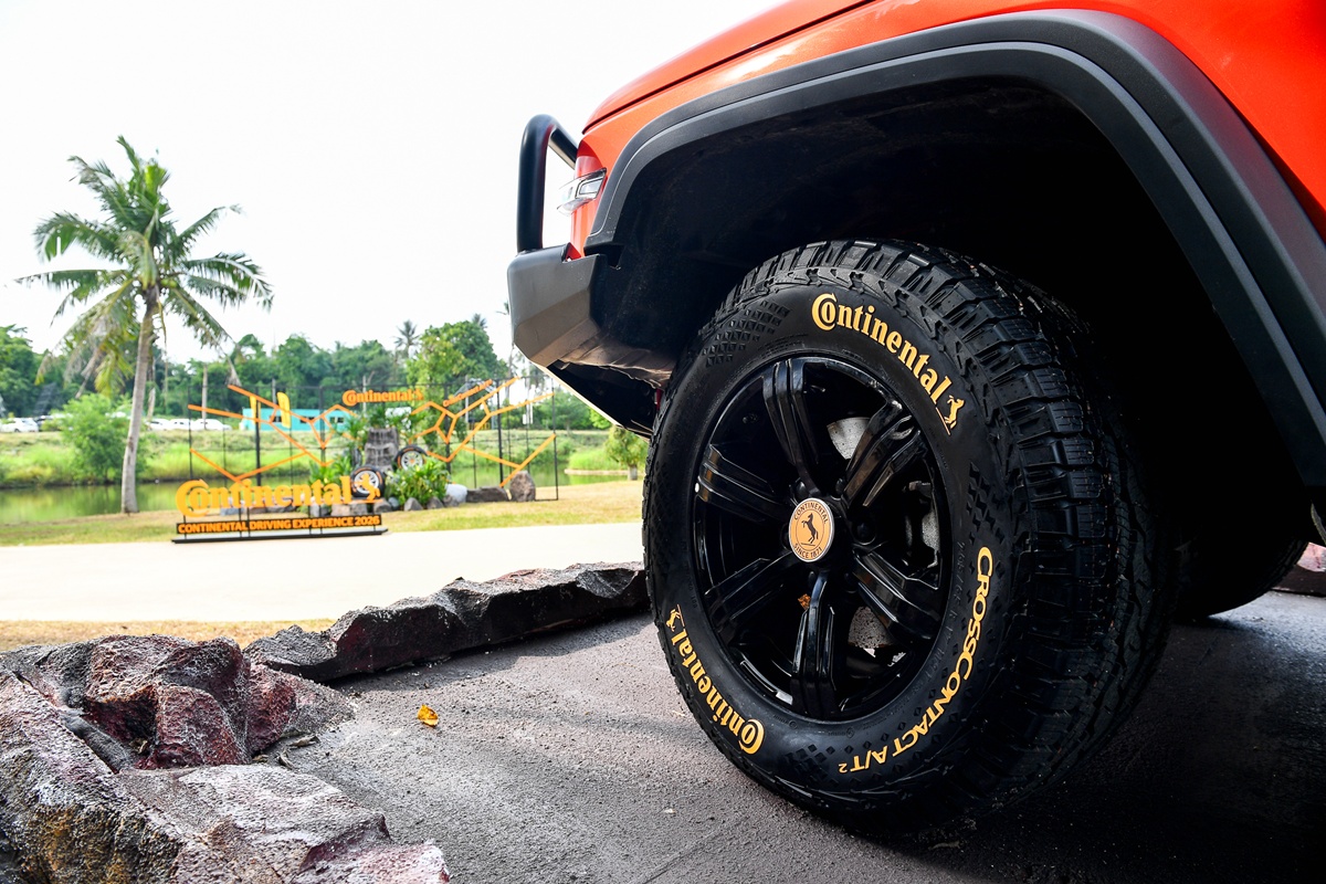 Continental CrossContact A/T²