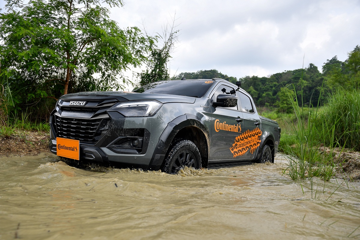 Continental CrossContact A/T²