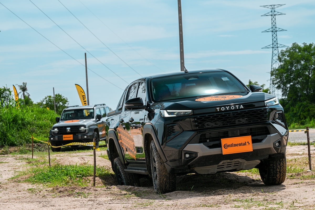Continental CrossContact A/T²
