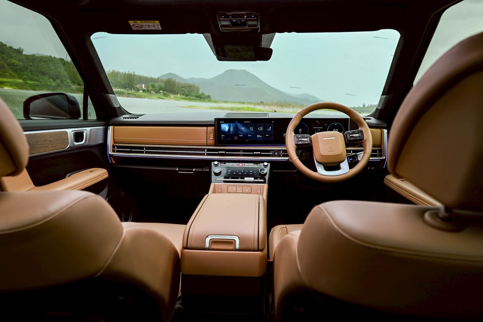 Hyundai-all-new-SANTA-FE-Hybrid-with-HTRAC-All-Wheel-Drive