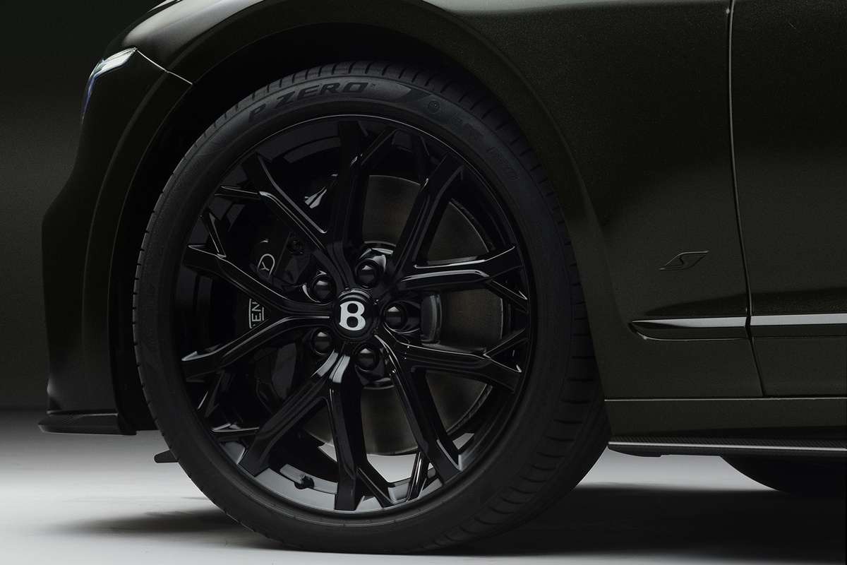 BENTLEY FLYING SPUR
