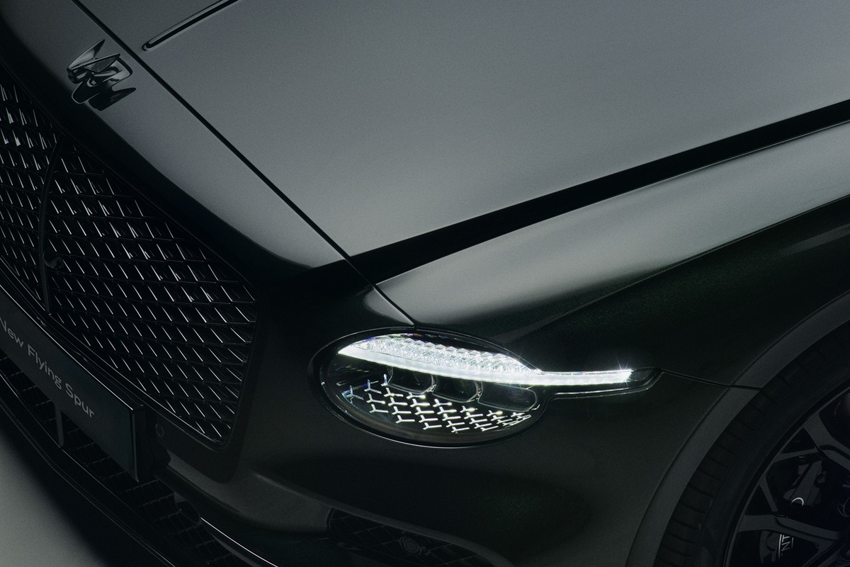 BENTLEY FLYING SPUR
