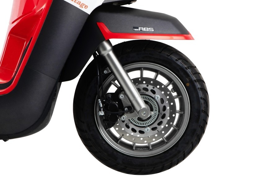 2026 Brixton Moucca 250