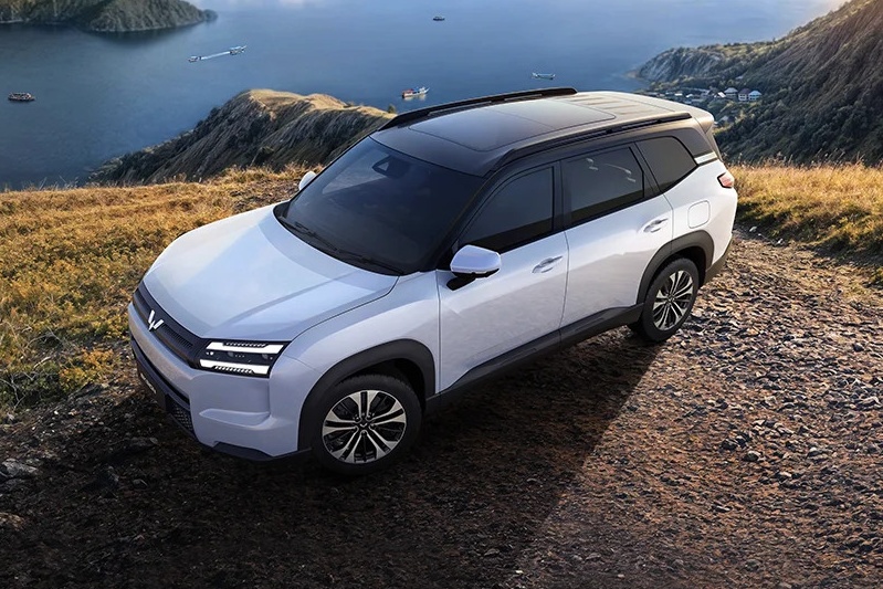 WULING EKSION