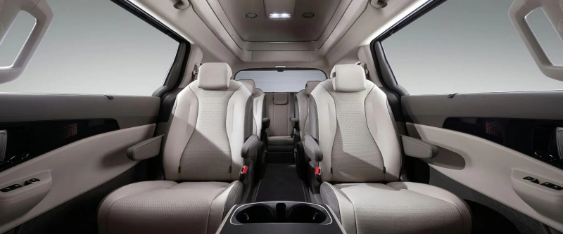 Kia Carnival High Roof