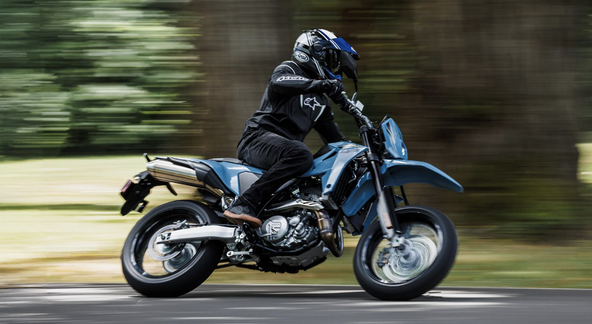 2026 Suzuki DR-Z4SM