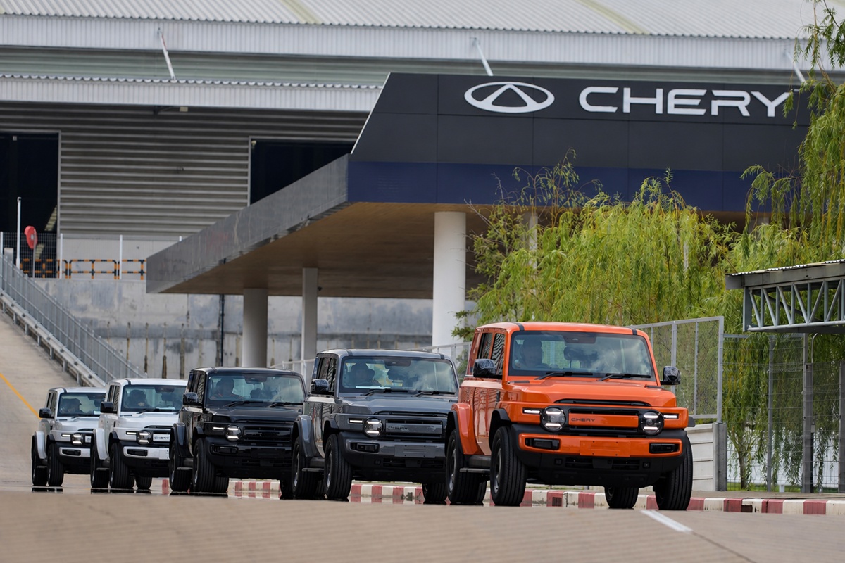 CHERY V23