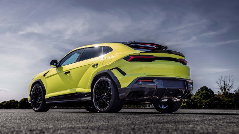 Lamborghini Urus SE Performante