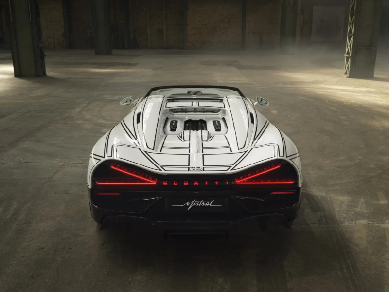Bugatti W16 Mistral
