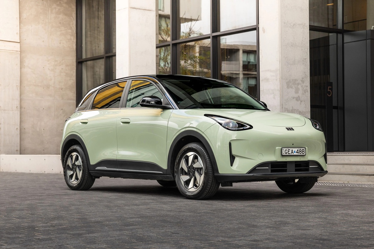 GEELY EX2 