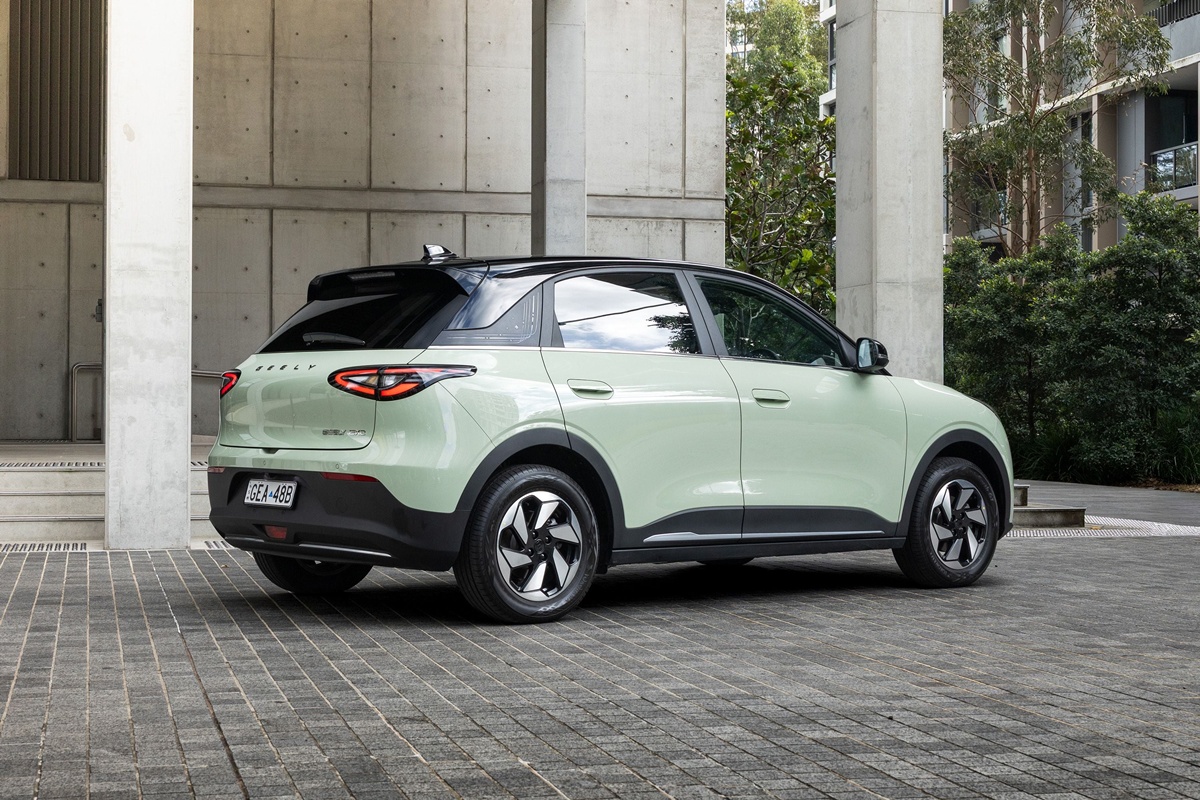 GEELY EX2