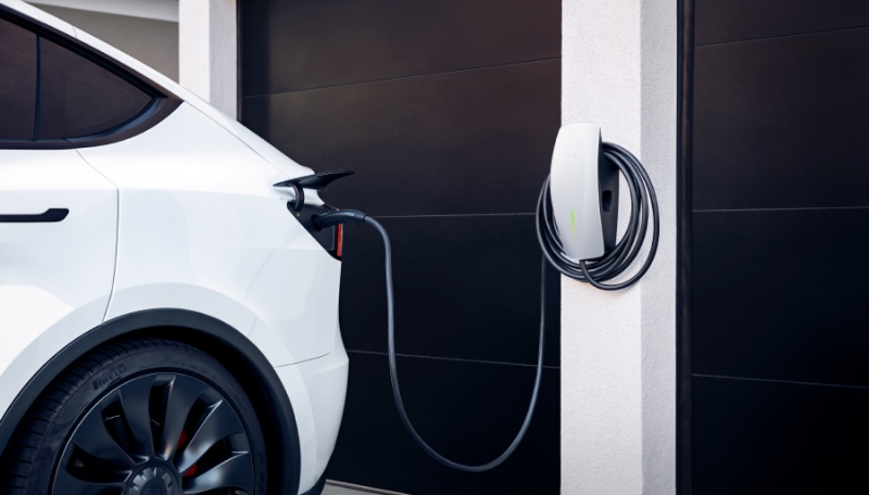 Tesla Model Y ADAC