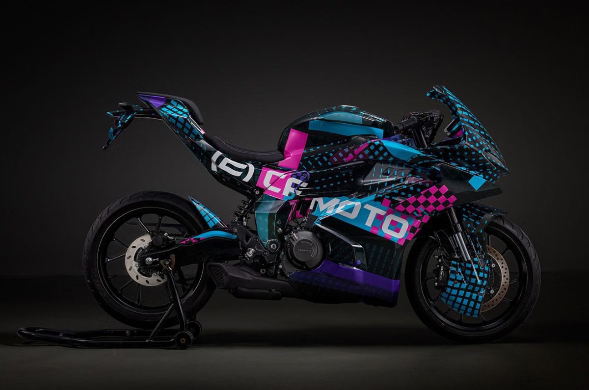 CFMoto 250SR-R
