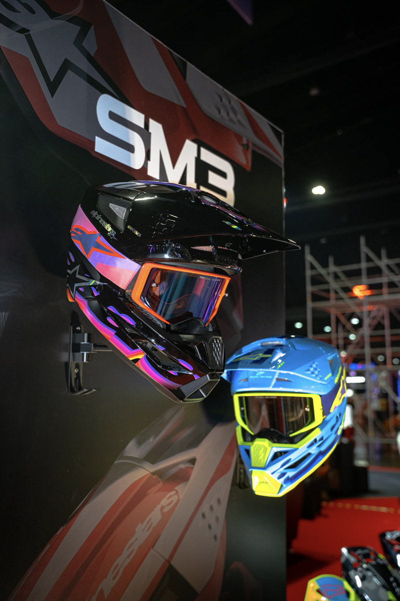 Alpinestars Supertech R7 และ SM3
