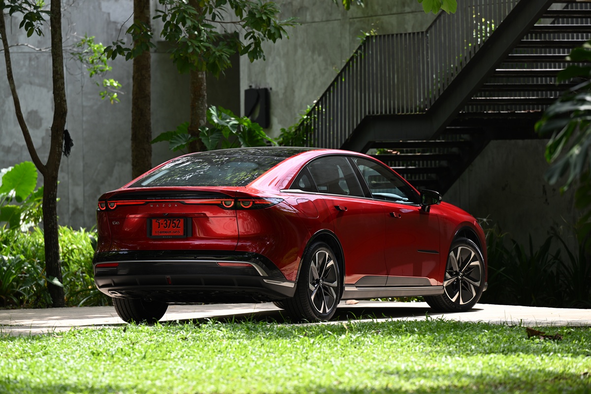 MAZDA 6e