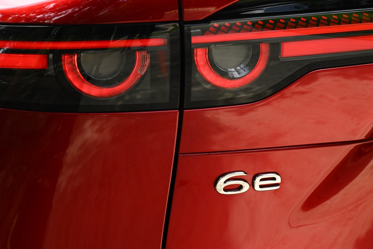 MAZDA 6e