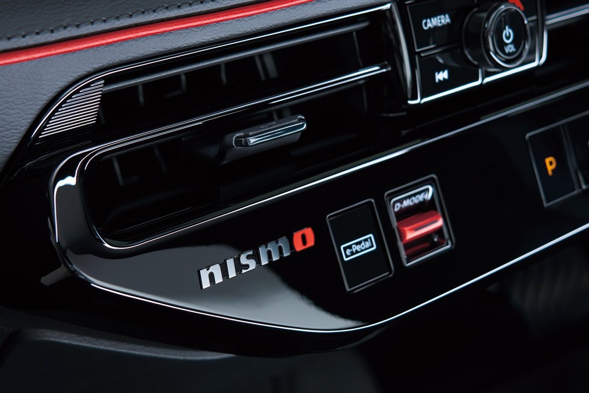 NISSAN