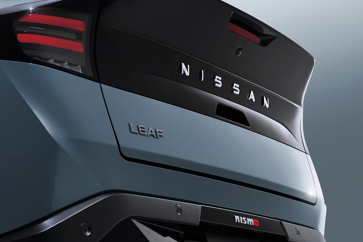 NISSAN