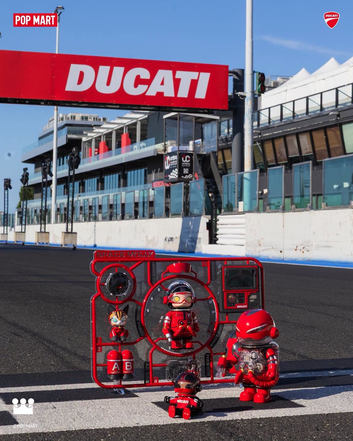 MEGA SPACE MOLLY x Ducati
